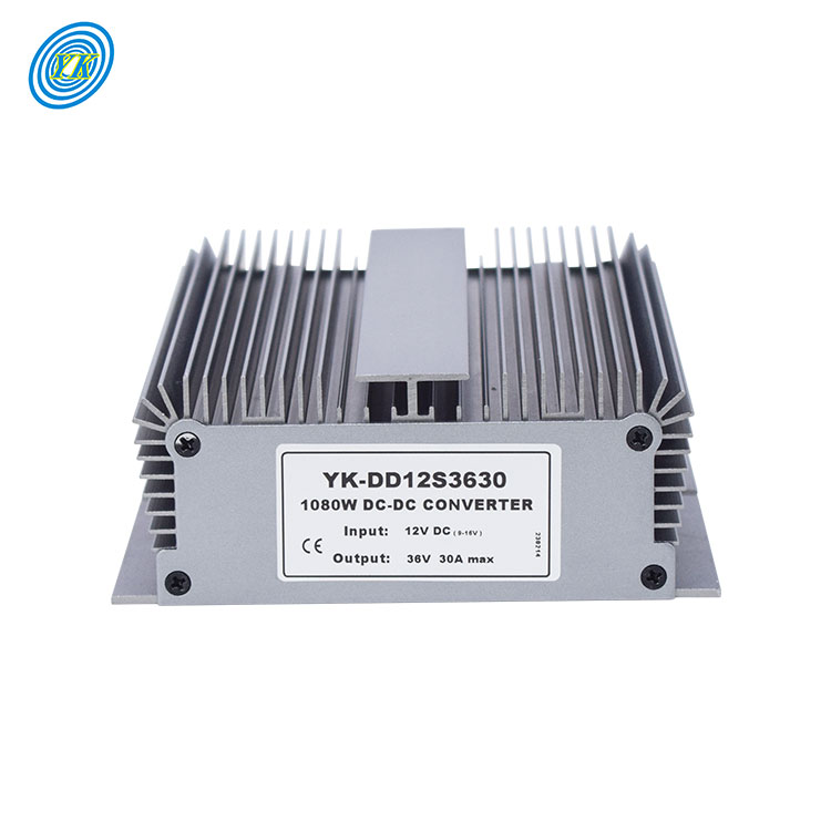 Non-isolated design waterproof IP68 24V dc to 13.8V 50A high-voltage dc/dc power converter